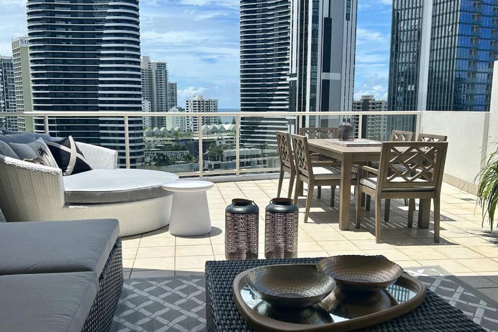 Apartamento Private Sky Terrace Classic Penthouse 2 Car Parks Gold Coast Exterior foto